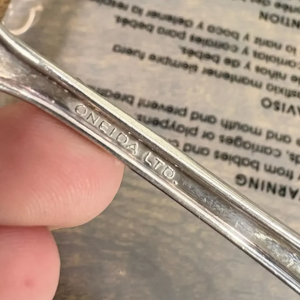 Oneida Hollow Handle Youth Knife & Five O Clock Teaspoon Enchantment-Londontown